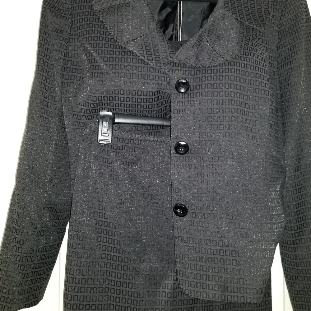 Tahari Studio Women's 2 Piece Black Geometric Print Skirt Suit Size 18